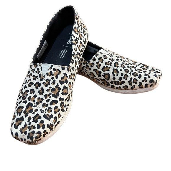 TOMS Leopard Print Flats
